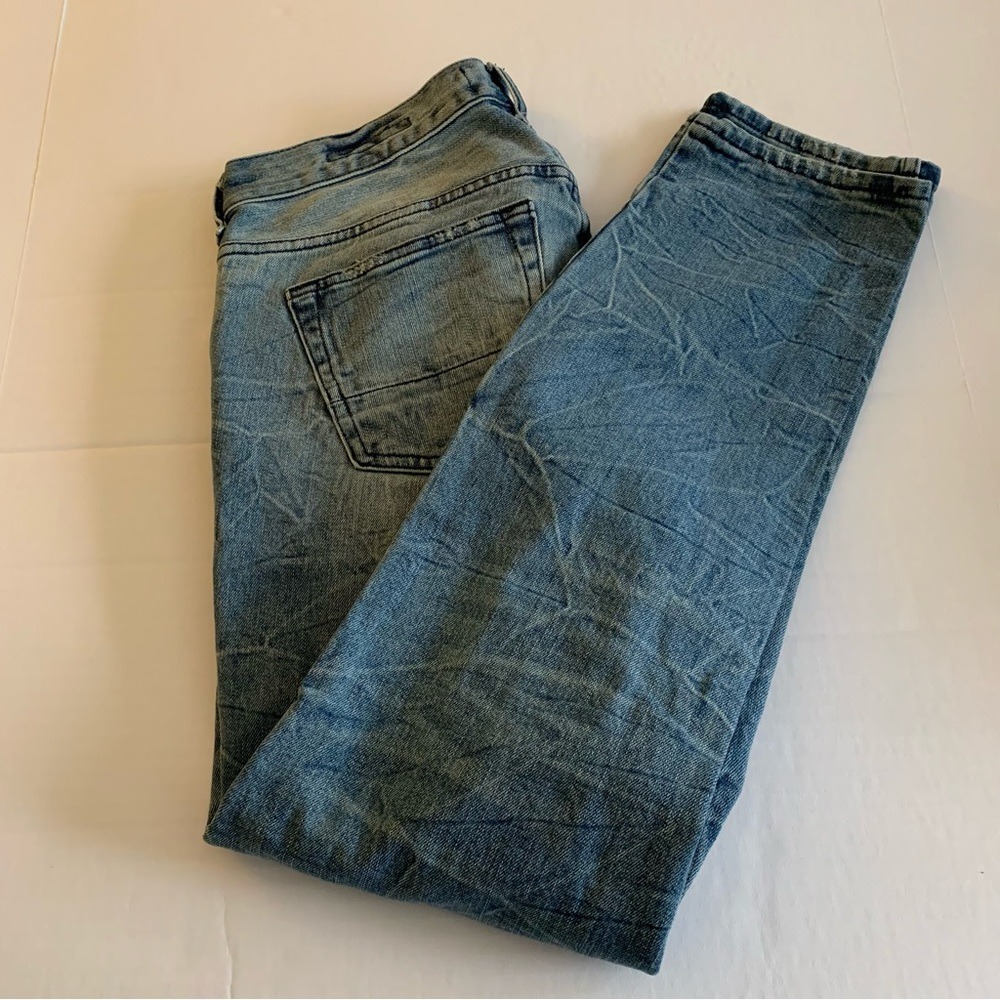 PacSun Jeans. Rips by thighs and knees. Distressed. Five pockets 30L X 3… - Picture 10 of 12